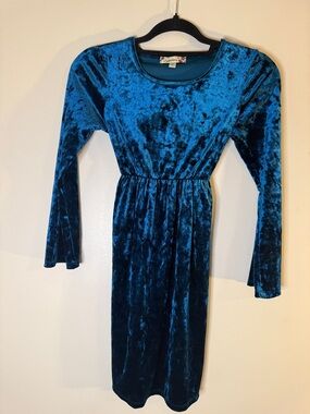 Speechless Teal Velvet Long-Sleeve Dress